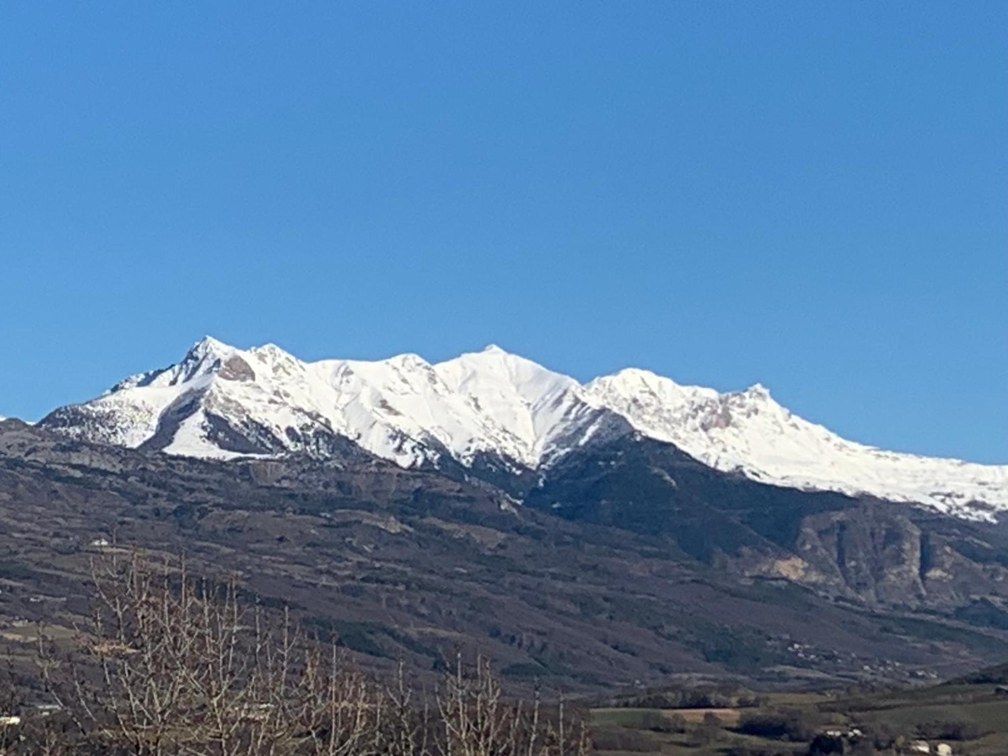 T4 Vue Imprenable Montagnes Et Ville Gap Exterior foto